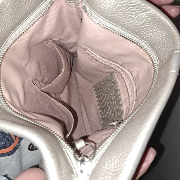 Coach silver crossbody handbag - Picture 4 of 8